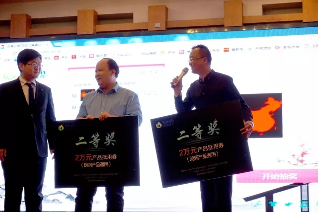 1548640286481441.jpg 640.webp (8).jpg